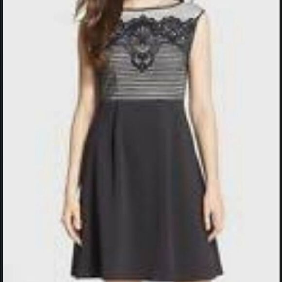 NEW ADRIANNA PAPELL dress black lace sleeveless formal with pockets 6 - Picture 12 of 12